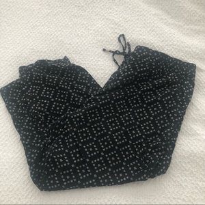 Old Navy Cropped Drawstring Pants